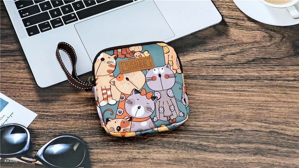 Girl Napkin Credit Card Holder Headphone Case Coin Clip Sanitary Bag Change Purse Tamper-Proof Storage Bag Sanitary Mat Bag