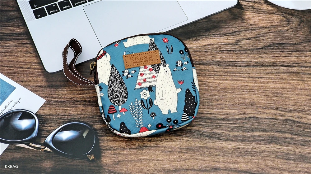 Girl Napkin Credit Card Holder Headphone Case Coin Clip Sanitary Bag Change Purse Tamper-Proof Storage Bag Sanitary Mat Bag