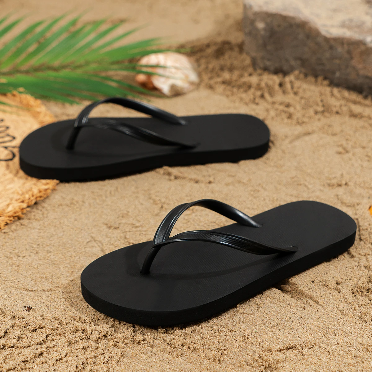 Women's Summer Casual Solid Colour Lightweight Comfortable Non-Slip Bathroom Beach Pool EVA Round Head Flat Bottom Flip-Flops