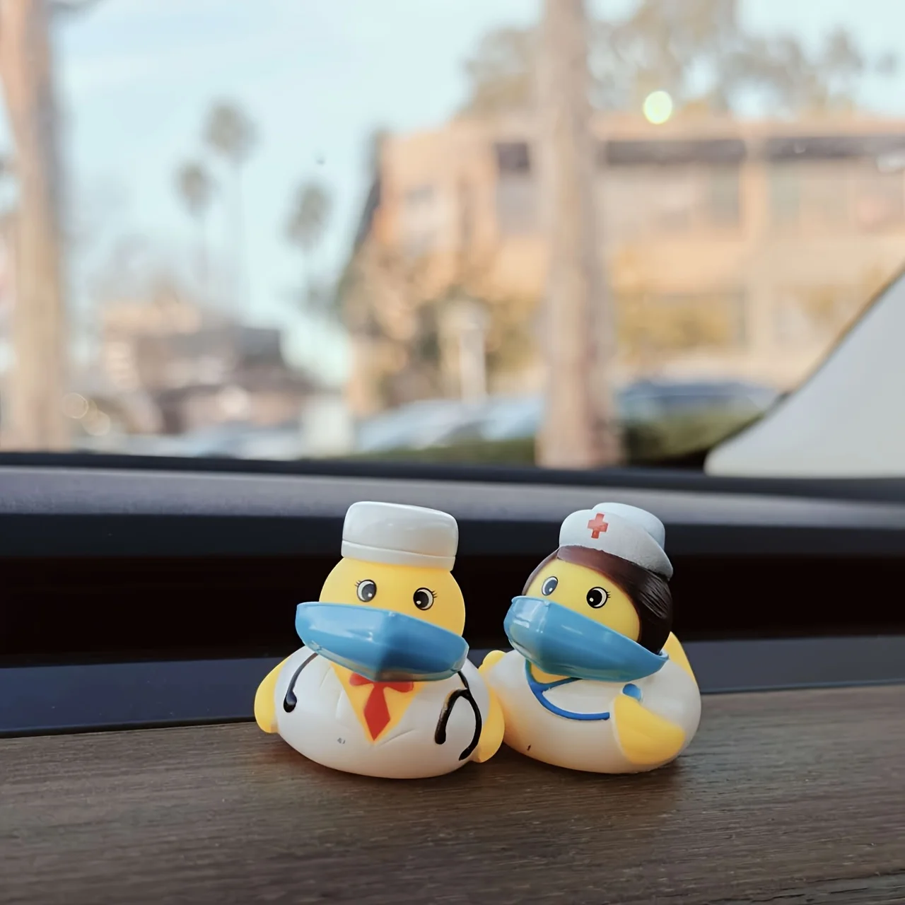 2pcs Doctor and Nurse Ducks. 4 Nurse Ducks. Duck Random Party Dressing Supplies, International Nurses Day