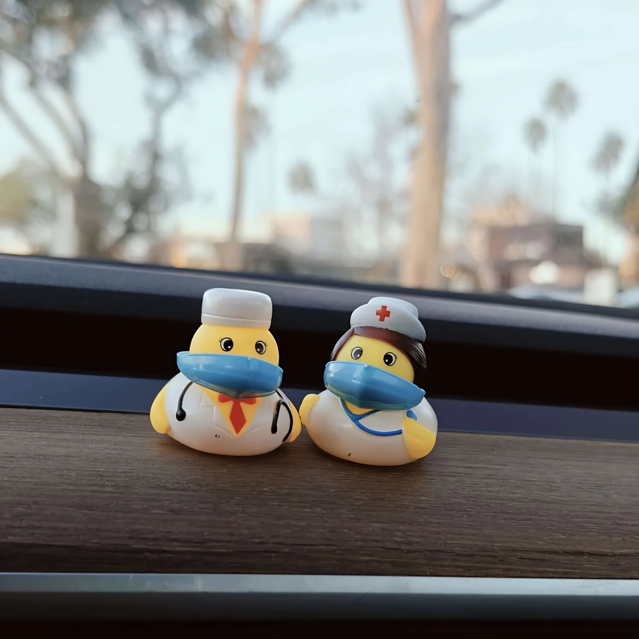 2pcs Doctor and Nurse Ducks. 4 Nurse Ducks. Duck Random Party Dressing Supplies, International Nurses Day