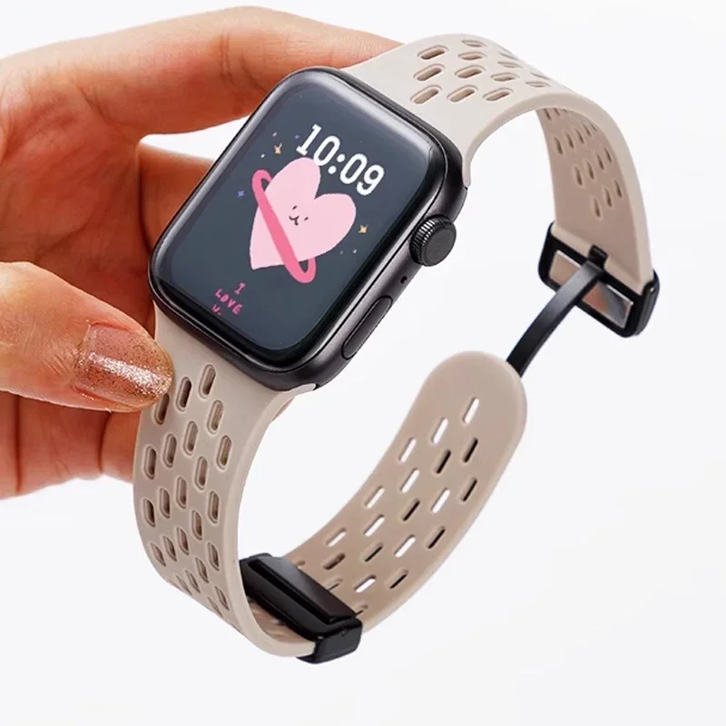 Magnetic Buckle band For Apple watch ultra 2 Strap 49mm 44mm 45mm 40mm 41mm 42 46 mm Silicone Bracelet Series 10 9 7 8 se 6 5 3