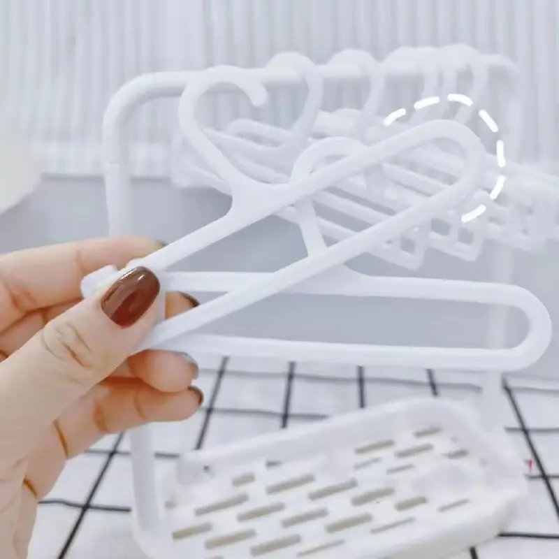 Plastic Doll Clothes Rack Miniature Dollhouse Furniture Toy Cosplay Closet Organizer for 15/20cm Cotton Doll Playing House Gift