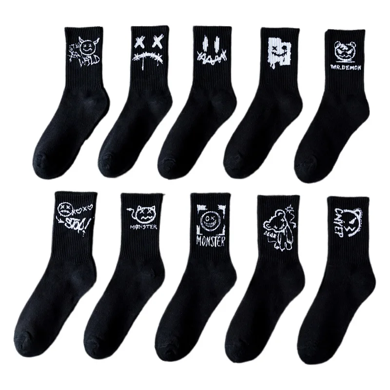 5/10 Pairs Men Women Graffiti Printed socks Street Style Soft Comfortable Sweat Absorbing Breathable Couple Sports Leisure Socks