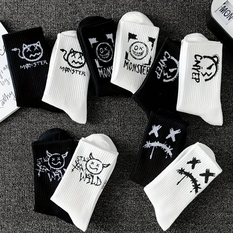 5/10 Pairs Men Women Graffiti Printed socks Street Style Soft Comfortable Sweat Absorbing Breathable Couple Sports Leisure Socks