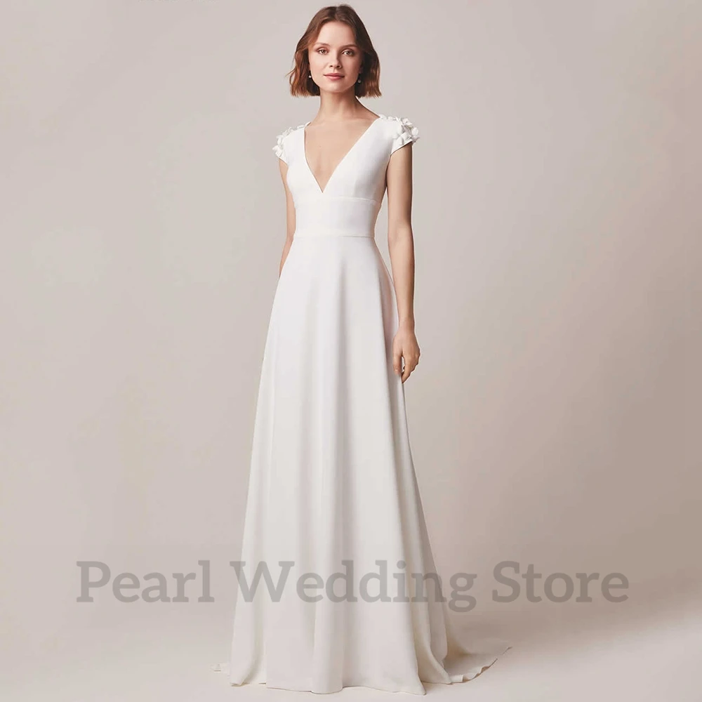 Short Sleeve V-Neck Wedding Dress Handmade Flower Decoration Sexy Backless Romantic Bride Robe Customized Bridal Marriage Gowns