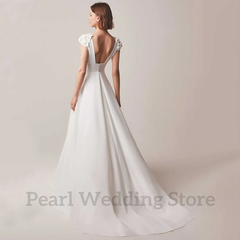 Short Sleeve V-Neck Wedding Dress Handmade Flower Decoration Sexy Backless Romantic Bride Robe Customized Bridal Marriage Gowns