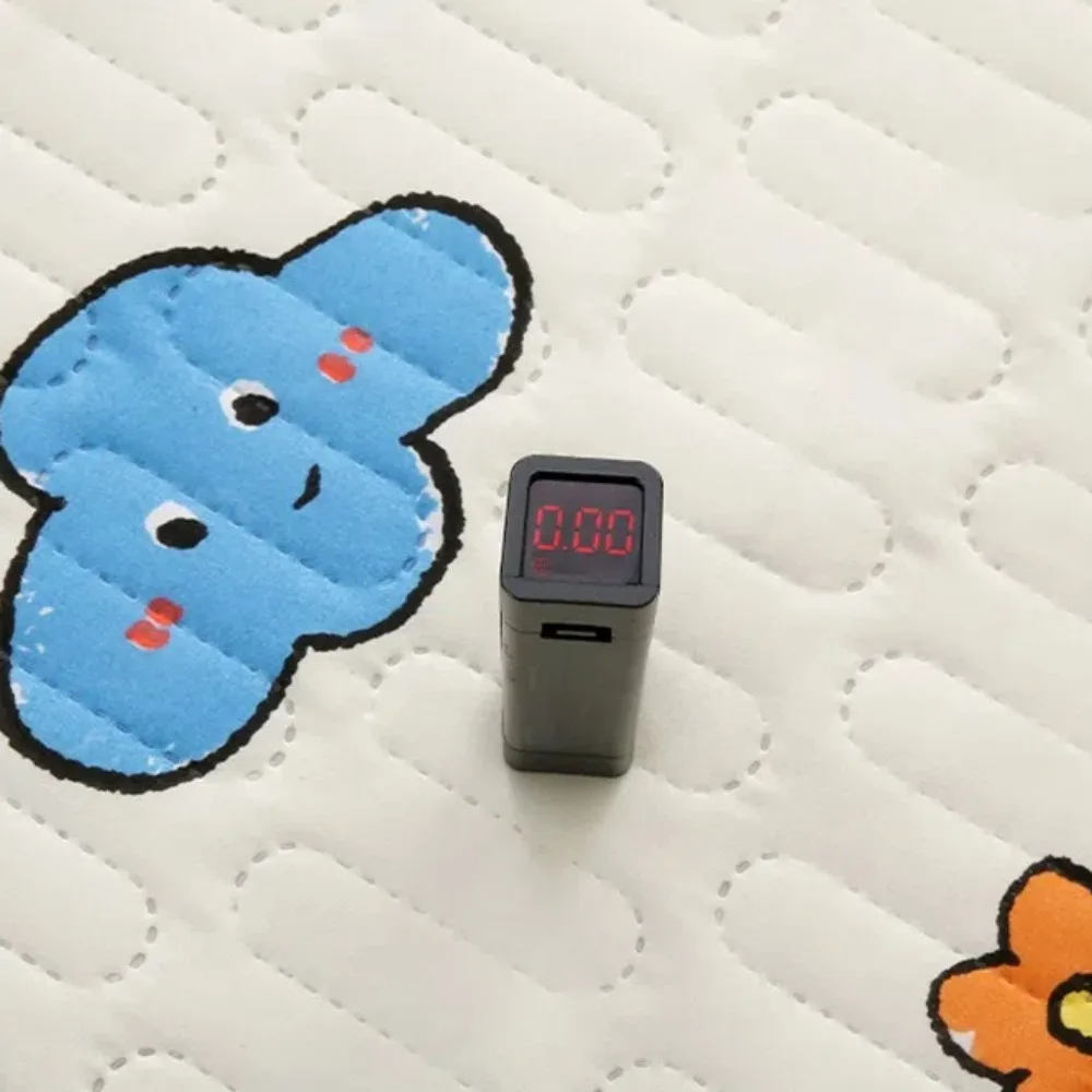 Waterproof Washable Mattress Urine Mat for Baby Toddlers Cute Cartoon Bed Protector Diaper Bedding Urine Pads Cloth Breathable