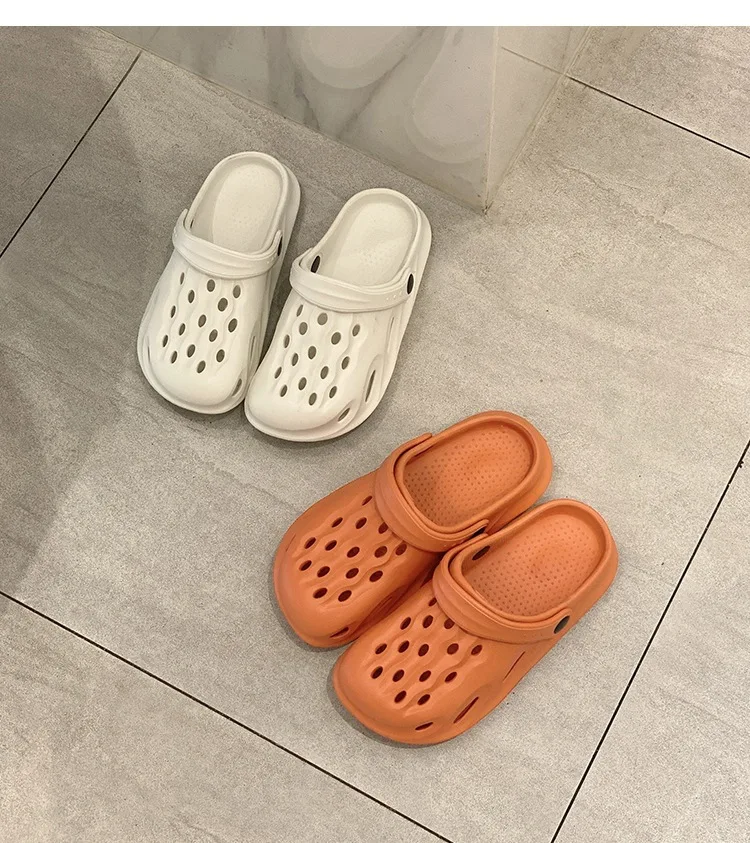 Fashion Women Slippers New Summer Slippers Outdoor Beach Slippers Classic Soft Men Garden Slippers Home Men Clogs Slippers