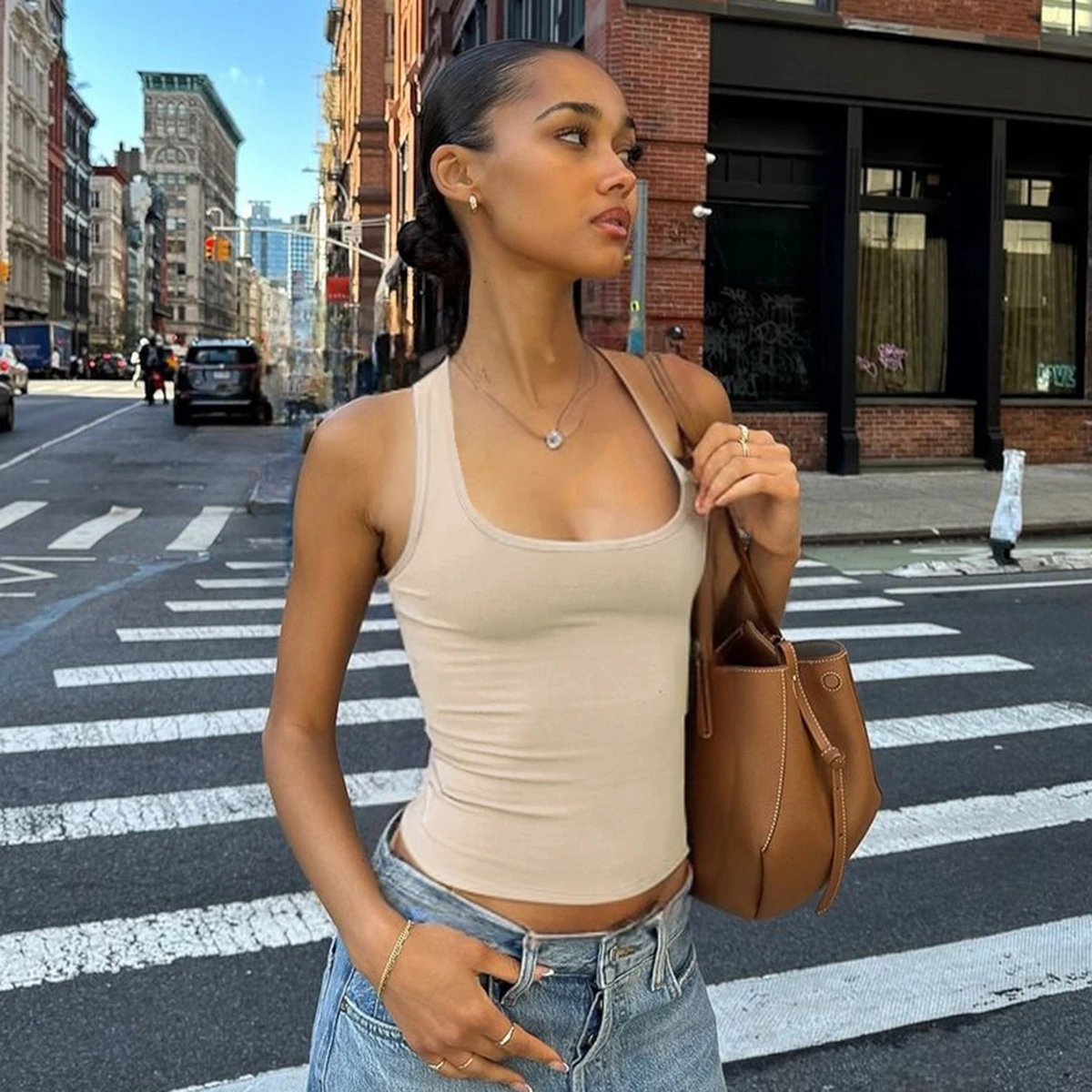 Hugcitar 2025 Summer Solid Straps Sexy Slim Crop Tank Top Women Casual Y2K Clothes Streetwear Party Sport Festivak Wholesale