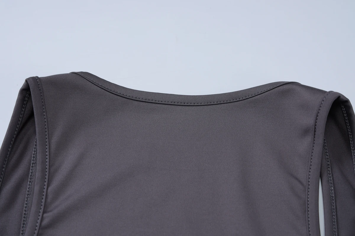 Hugcitar 2025 Summer Solid Straps Sexy Slim Crop Tank Top Women Casual Y2K Clothes Streetwear Party Sport Festivak Wholesale