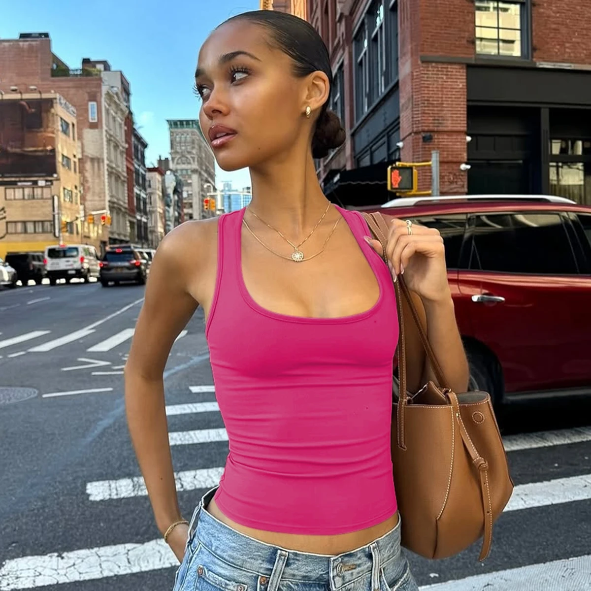 Hugcitar 2025 Summer Solid Straps Sexy Slim Crop Tank Top Women Casual Y2K Clothes Streetwear Party Sport Festivak Wholesale