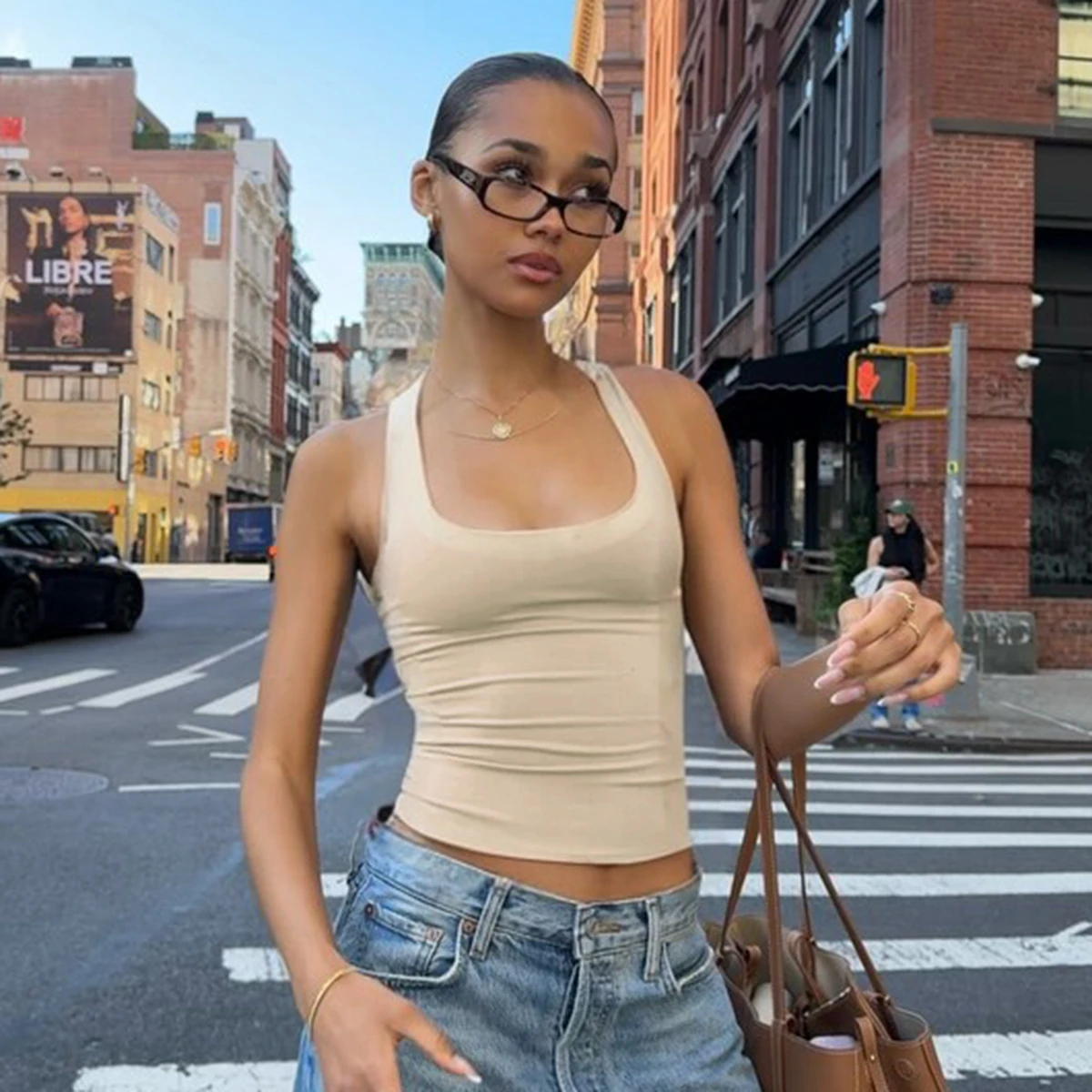 Hugcitar 2025 Summer Solid Straps Sexy Slim Crop Tank Top Women Casual Y2K Clothes Streetwear Party Sport Festivak Wholesale