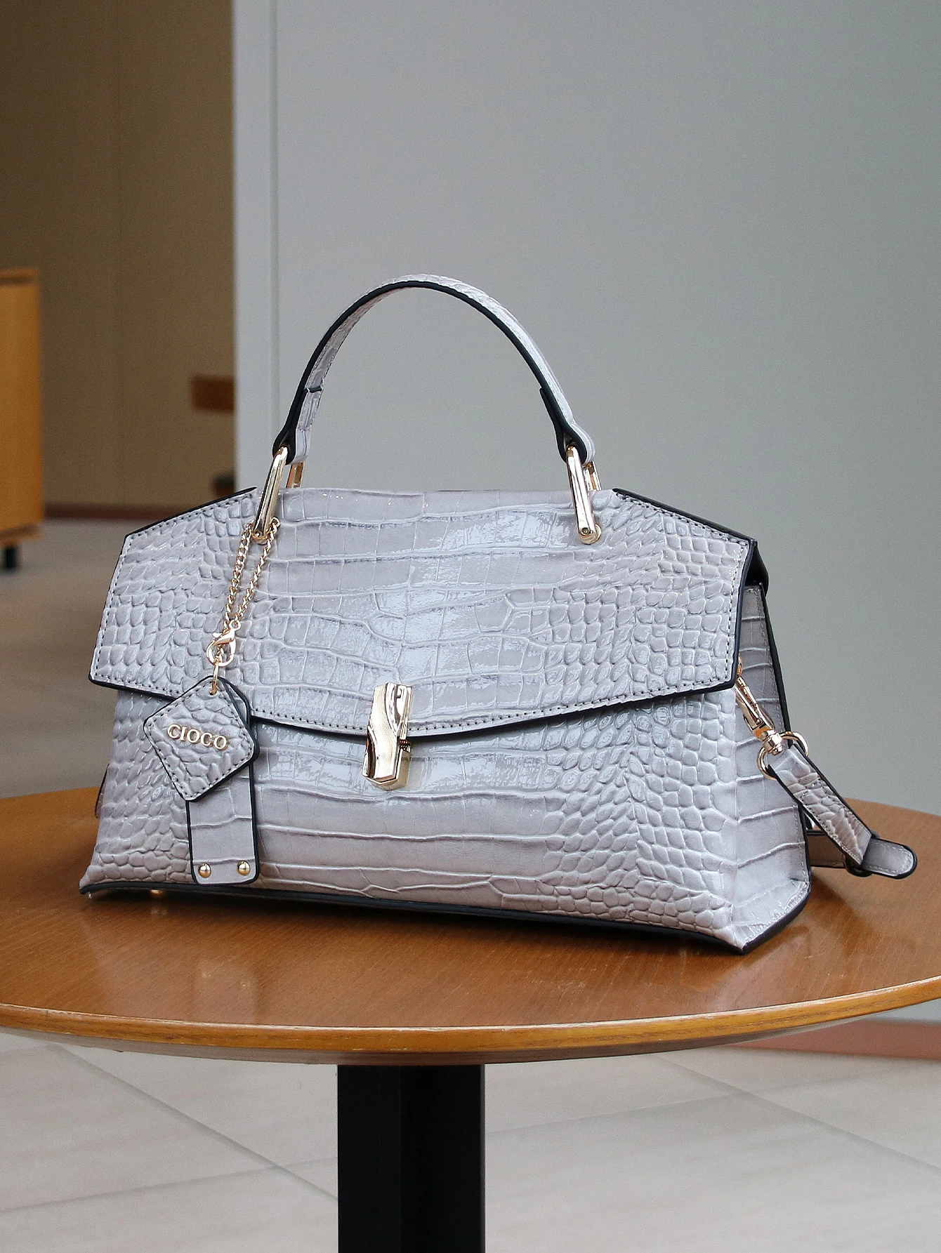 2026 New Retro Blue Snake-Shaped High-Grade Handbag Fashion Luxury Handbag Lightweight Large-Capacity One-Shoulder Mensen
