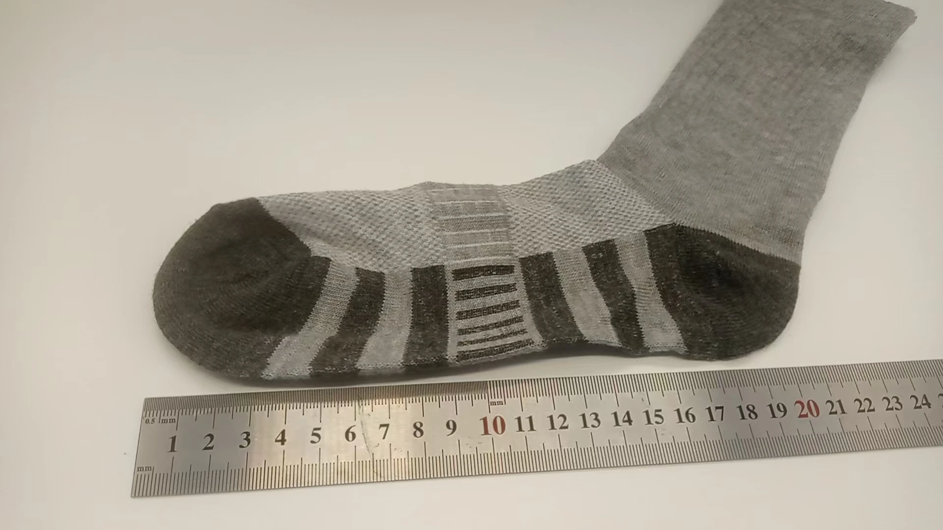 Ultra Soft Breathable Men Classic Crew Socks Comfy Casual Unisex Socks For Outdoor Wearing 1/10/20/30 Pairs 2025