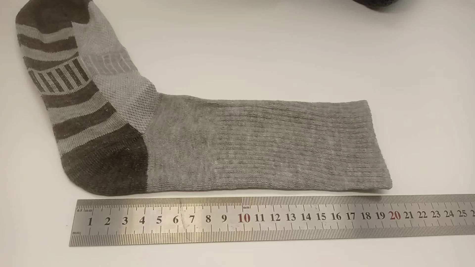 Ultra Soft Breathable Men Classic Crew Socks Comfy Casual Unisex Socks For Outdoor Wearing 1/10/20/30 Pairs 2025