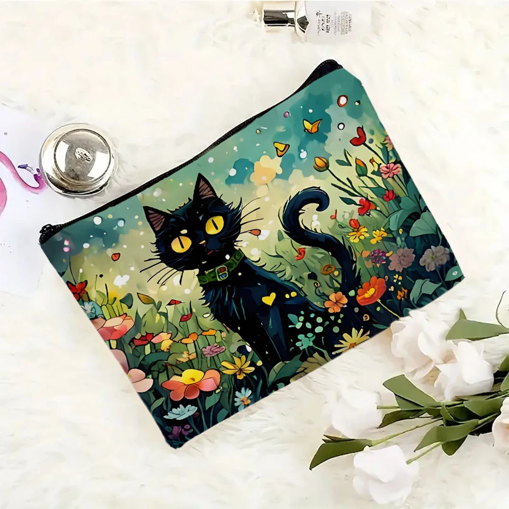 Cute Cartoon Cat Themed Makeup Bag Printing Cosmetic Bag Foldable Lightweight Zipper Closure Makeup Bag for Women and Girls