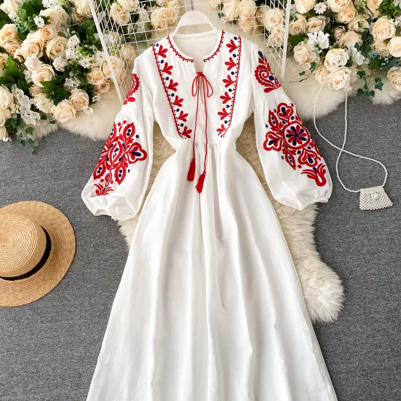Women Autumn Dresses Bohemian Embroidered Flower O-Neck Lantern Sleeve High Waist Pleated Dress All-match Female Vestidos PL393