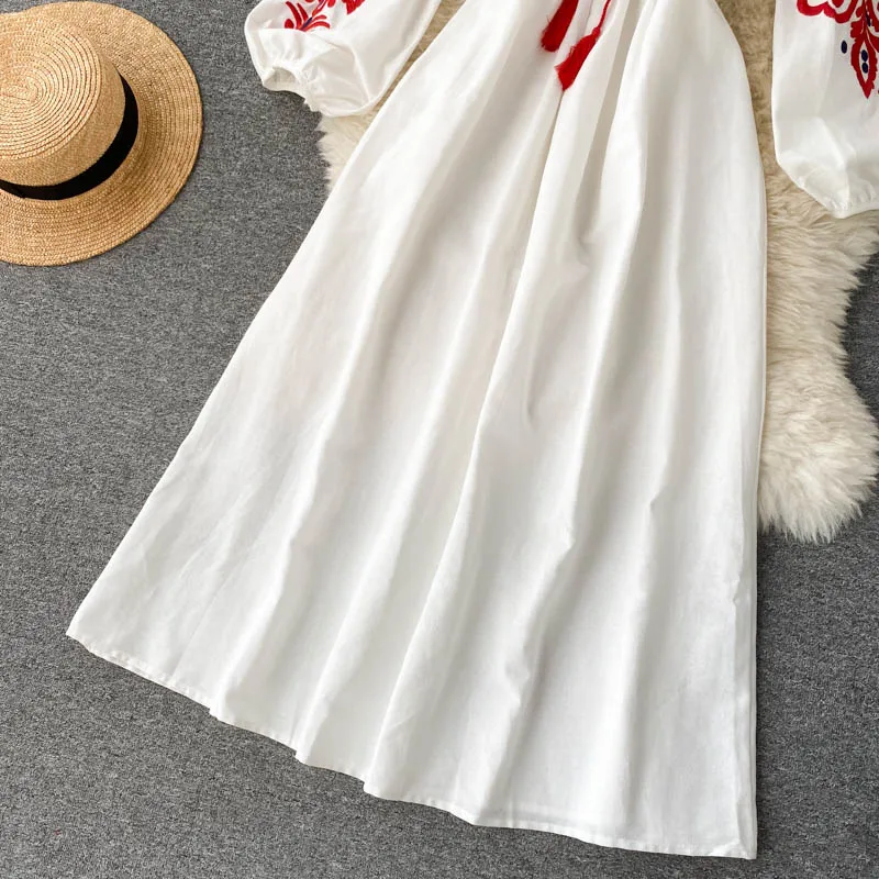 Women Autumn Dresses Bohemian Embroidered Flower O-Neck Lantern Sleeve High Waist Pleated Dress All-match Female Vestidos PL393