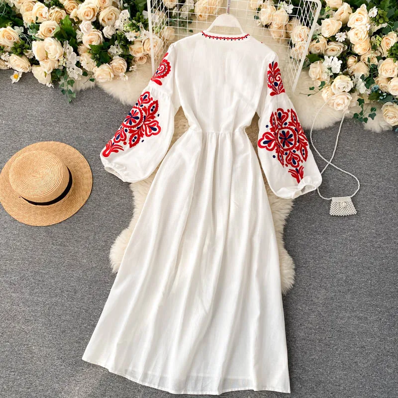 Women Autumn Dresses Bohemian Embroidered Flower O-Neck Lantern Sleeve High Waist Pleated Dress All-match Female Vestidos PL393
