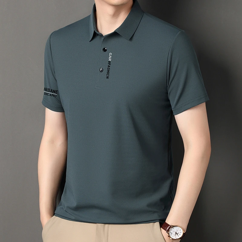 New Men's Business Casual Short Sleeved Shirt with Badge Solid Color Polo Shirt Fashionable Breathable Comfortable Versatile Top