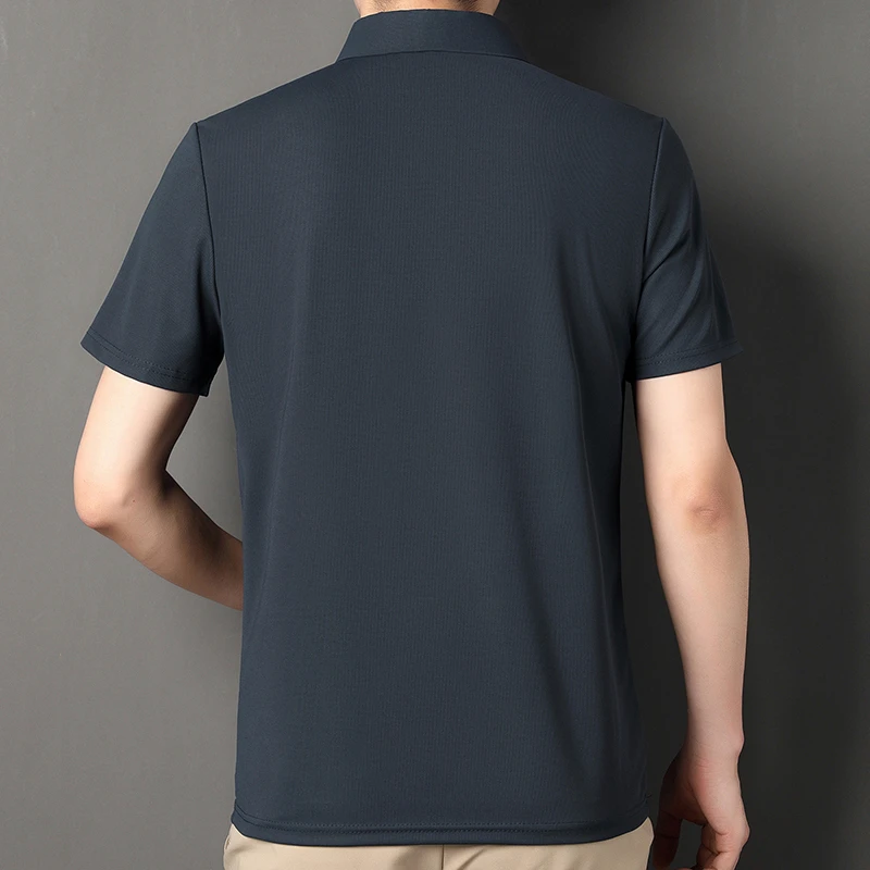 New Men's Business Casual Short Sleeved Shirt with Badge Solid Color Polo Shirt Fashionable Breathable Comfortable Versatile Top