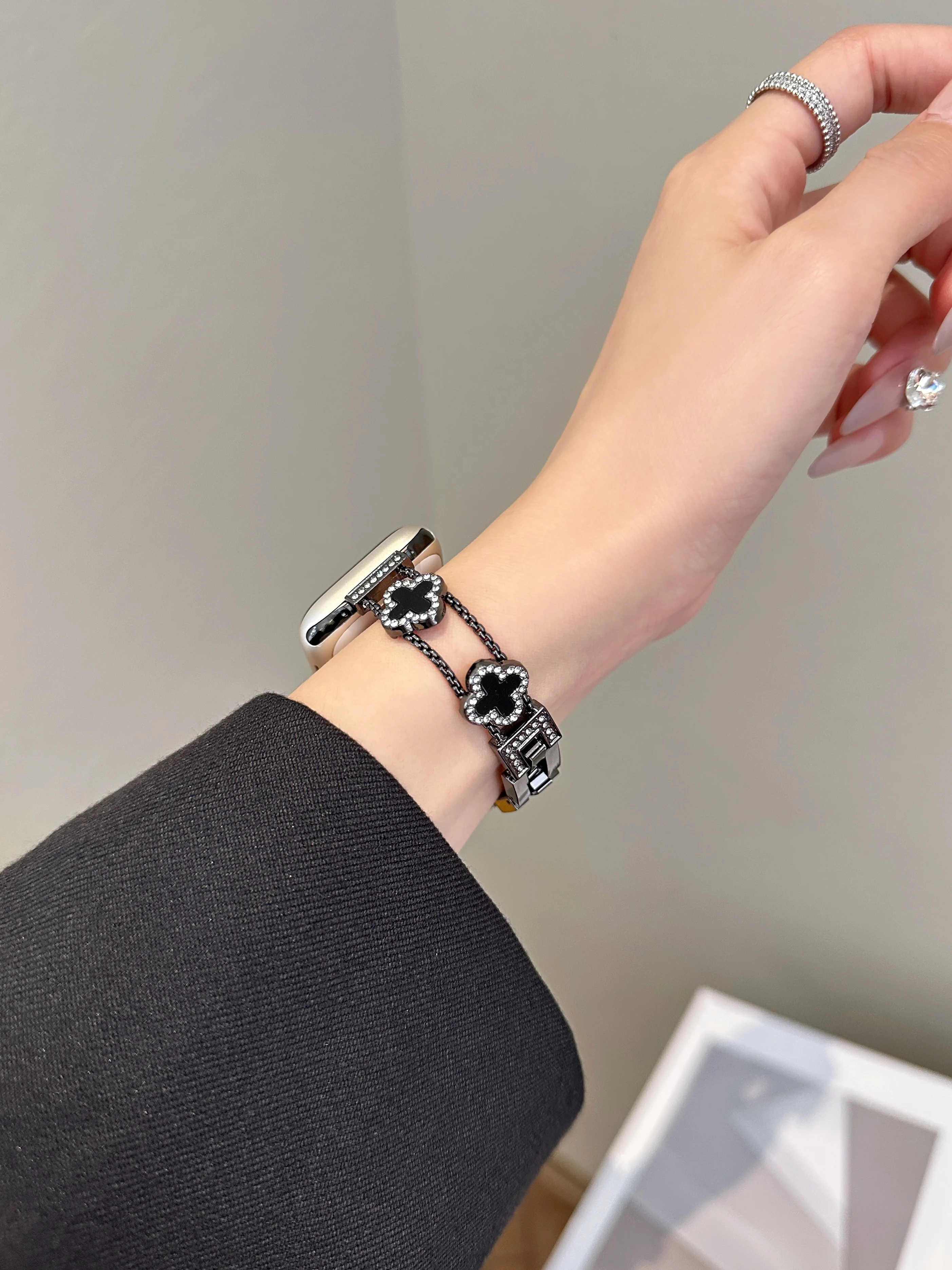 High quality Stainless steel bracelet link For Apple Watch band Series 11/8/7/6/10 40mm 41mm 38mm 42mm 44mm 45mm 46mm Strap