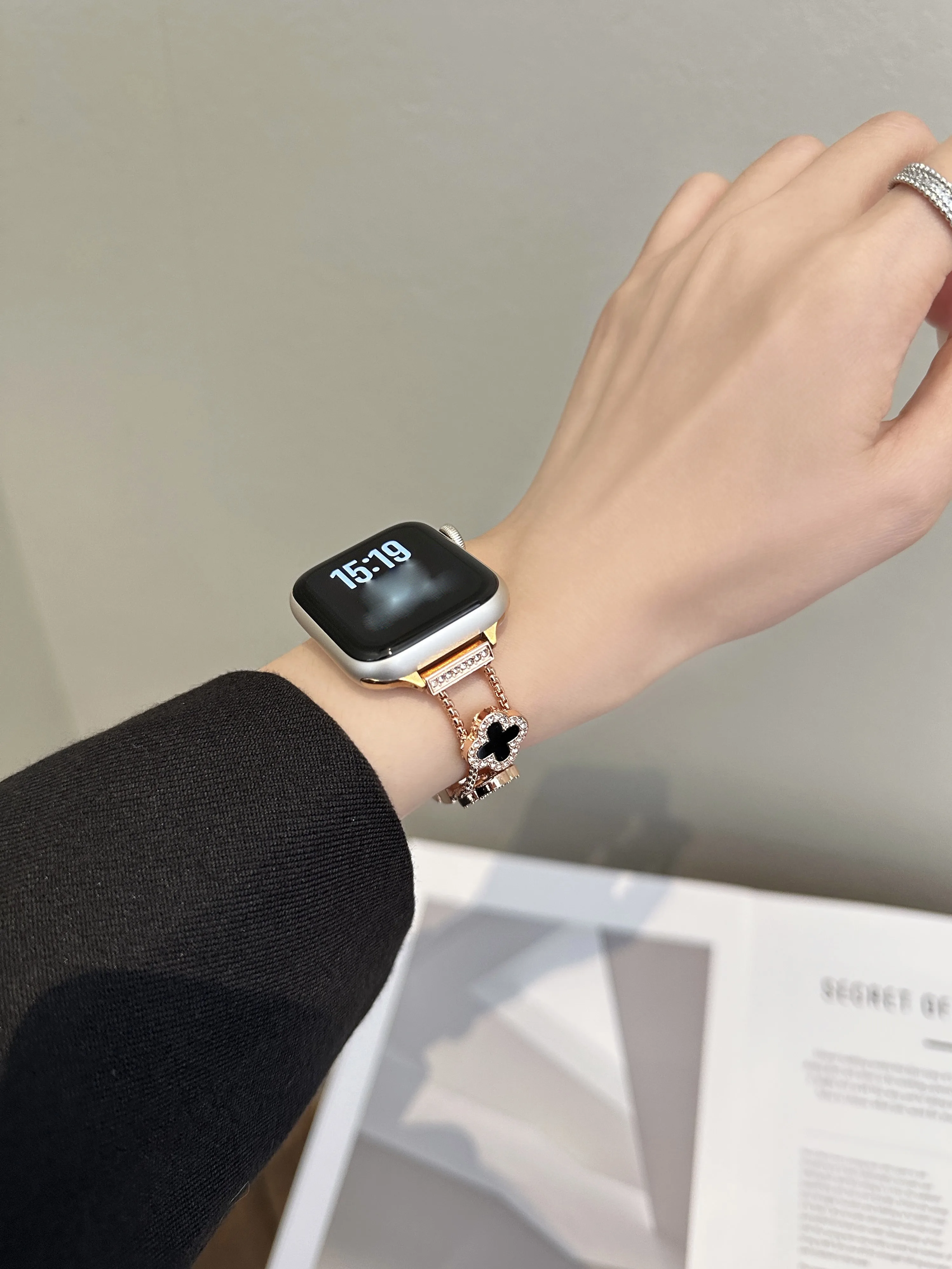 High quality Stainless steel bracelet link For Apple Watch band Series 11/8/7/6/10 40mm 41mm 38mm 42mm 44mm 45mm 46mm Strap
