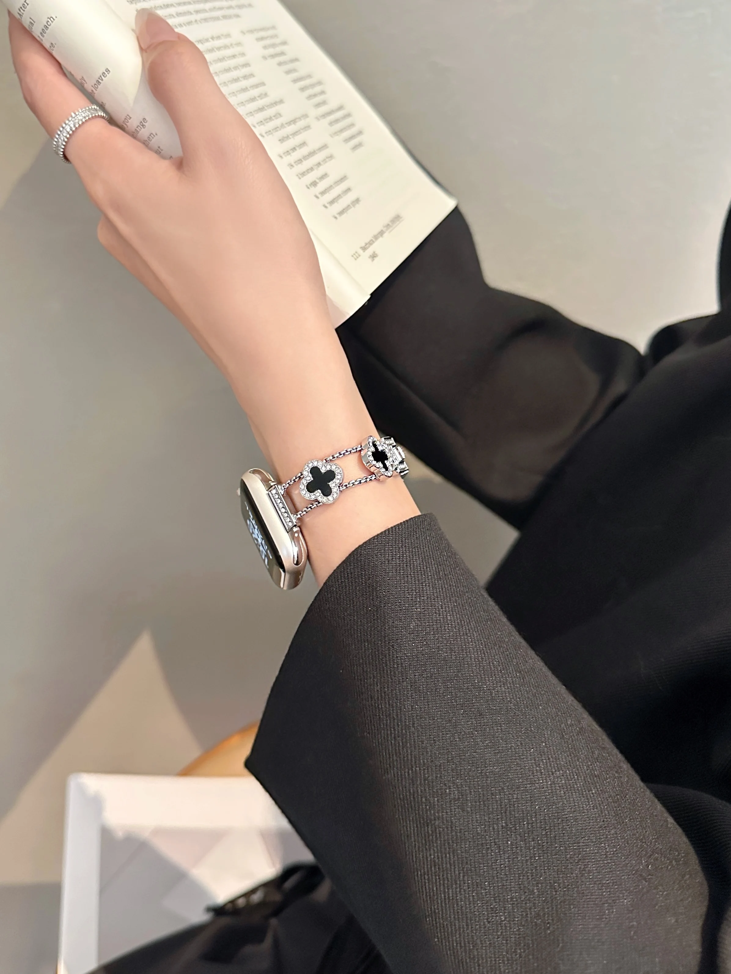 High quality Stainless steel bracelet link For Apple Watch band Series 11/8/7/6/10 40mm 41mm 38mm 42mm 44mm 45mm 46mm Strap