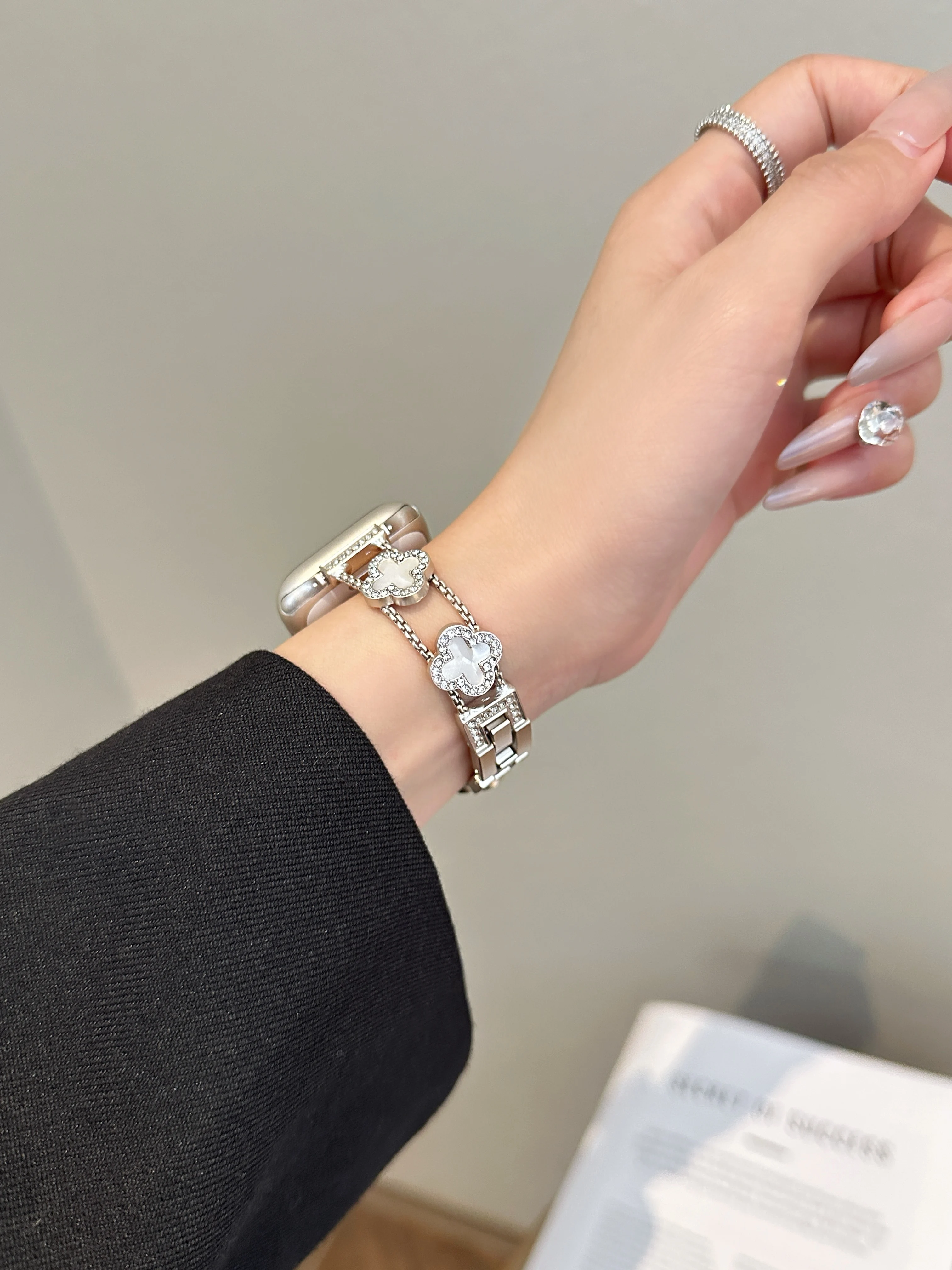 High quality Stainless steel bracelet link For Apple Watch band Series 11/8/7/6/10 40mm 41mm 38mm 42mm 44mm 45mm 46mm Strap