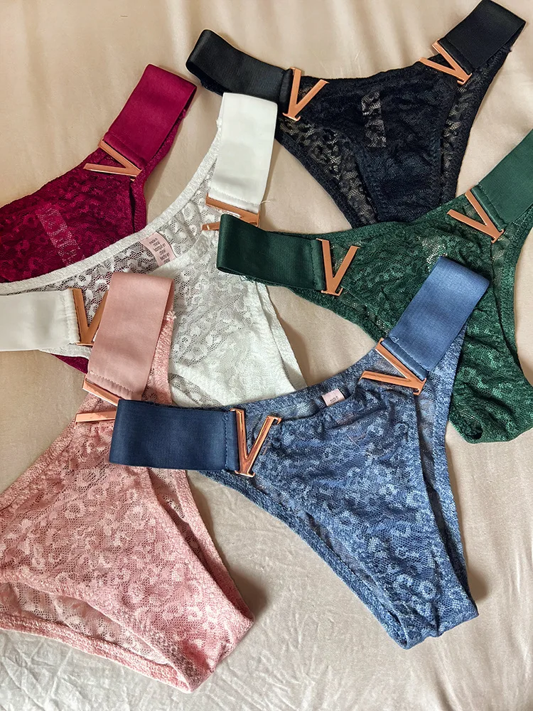 Women's Sexy Low-Waisted Lace T-Pants with V-Shaped Buckle Waistband Thong Half-Wrapped Buttocks Briefs Lady Knickers