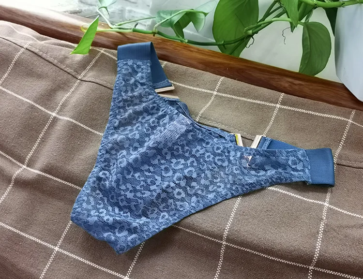Women's Sexy Low-Waisted Lace T-Pants with V-Shaped Buckle Waistband Thong Half-Wrapped Buttocks Briefs Lady Knickers