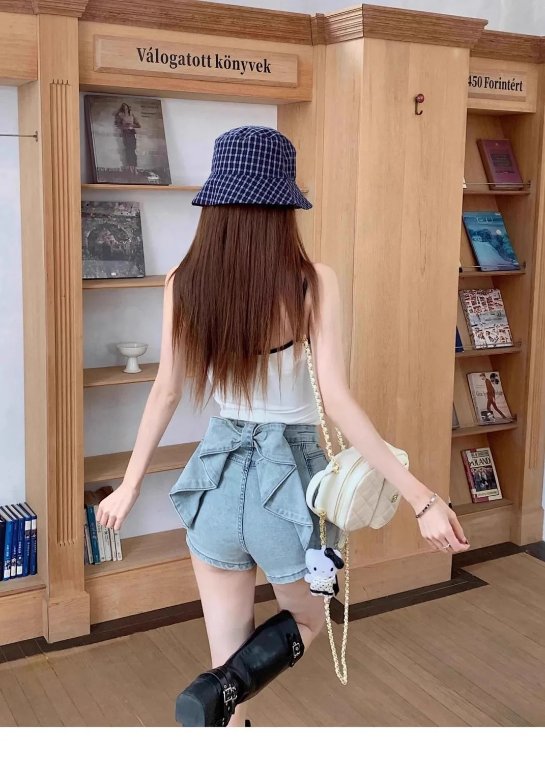 Women's Sexy Denim Shorts Y2K Petite High Waisted Hip Lifting Shorts with Personality 3D Bow Detail Slim Summer Hot Pants
