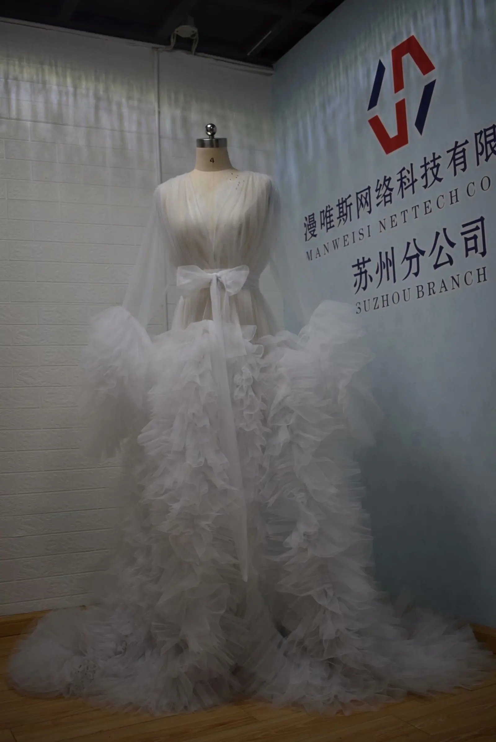 Real Images Maternity Robes Wedding Shawl Pregnant Women Sexy Tulle Bathrobe Dresses Photo Shoot Party Fluffy Baby Shower Gowns