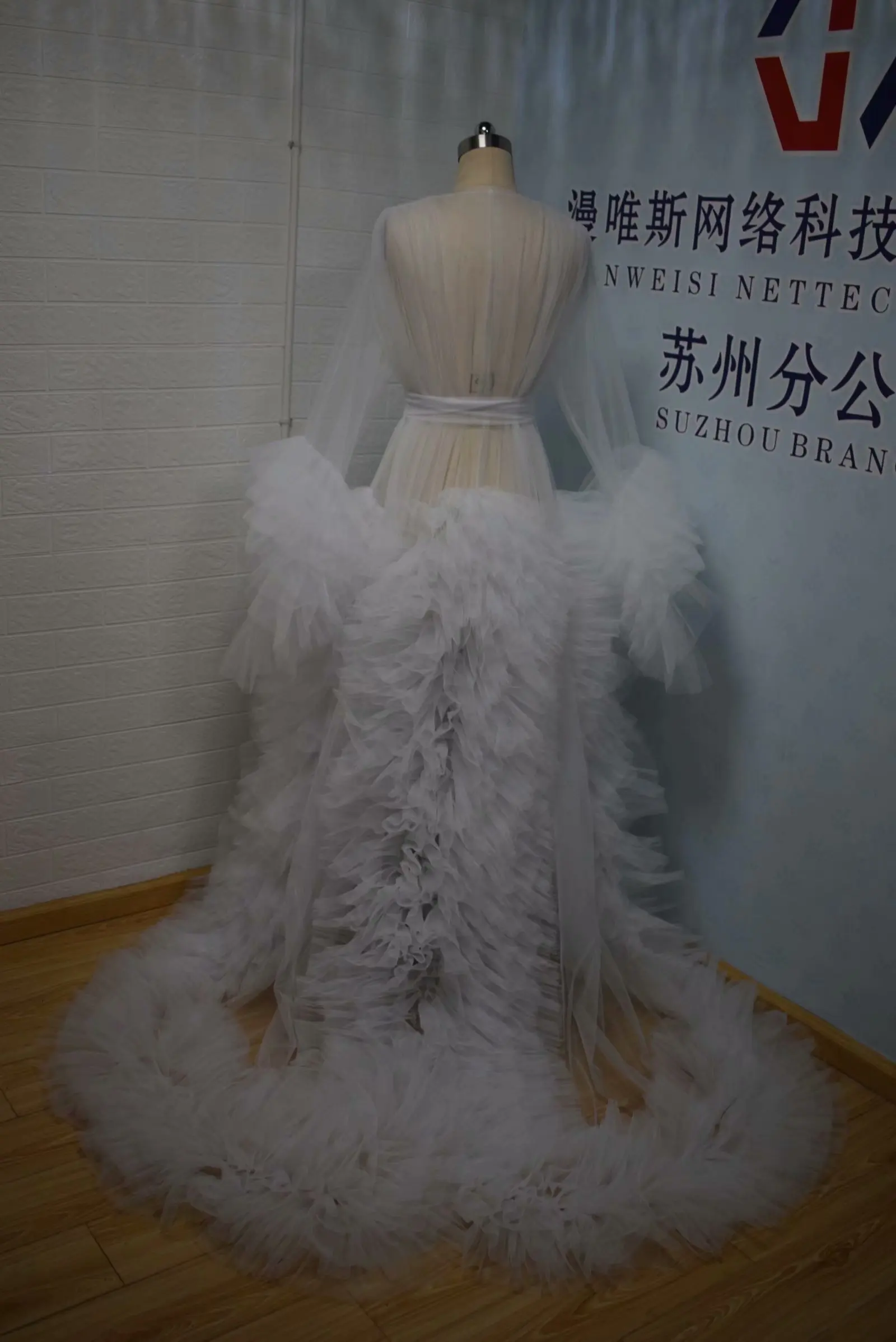 Real Images Maternity Robes Wedding Shawl Pregnant Women Sexy Tulle Bathrobe Dresses Photo Shoot Party Fluffy Baby Shower Gowns