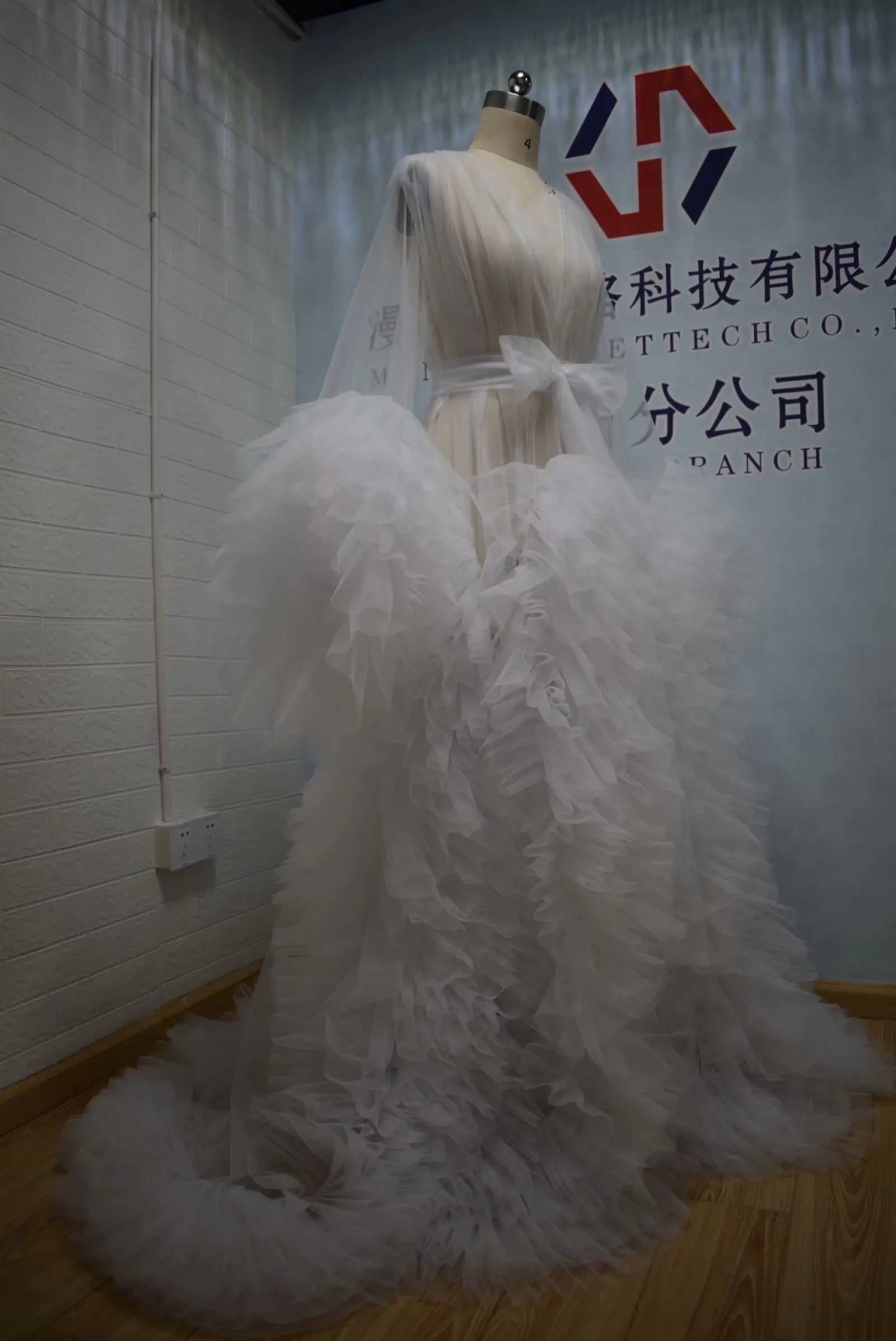 Real Images Maternity Robes Wedding Shawl Pregnant Women Sexy Tulle Bathrobe Dresses Photo Shoot Party Fluffy Baby Shower Gowns