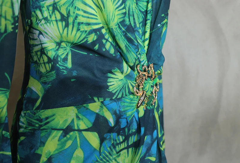 Long Green Printed Deep V-neck Dress Jewelry Buckle Banquet Dress Summer Impreso Saten Floral Formal Bridal Party Beach