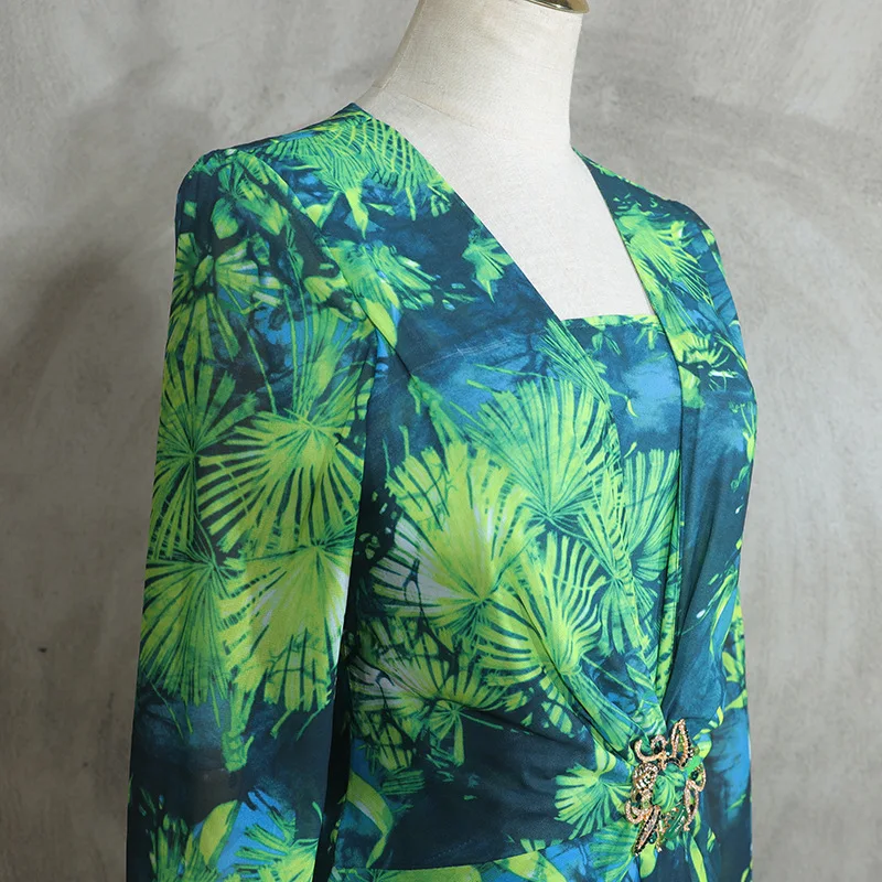 Long Green Printed Deep V-neck Dress Jewelry Buckle Banquet Dress Summer Impreso Saten Floral Formal Bridal Party Beach