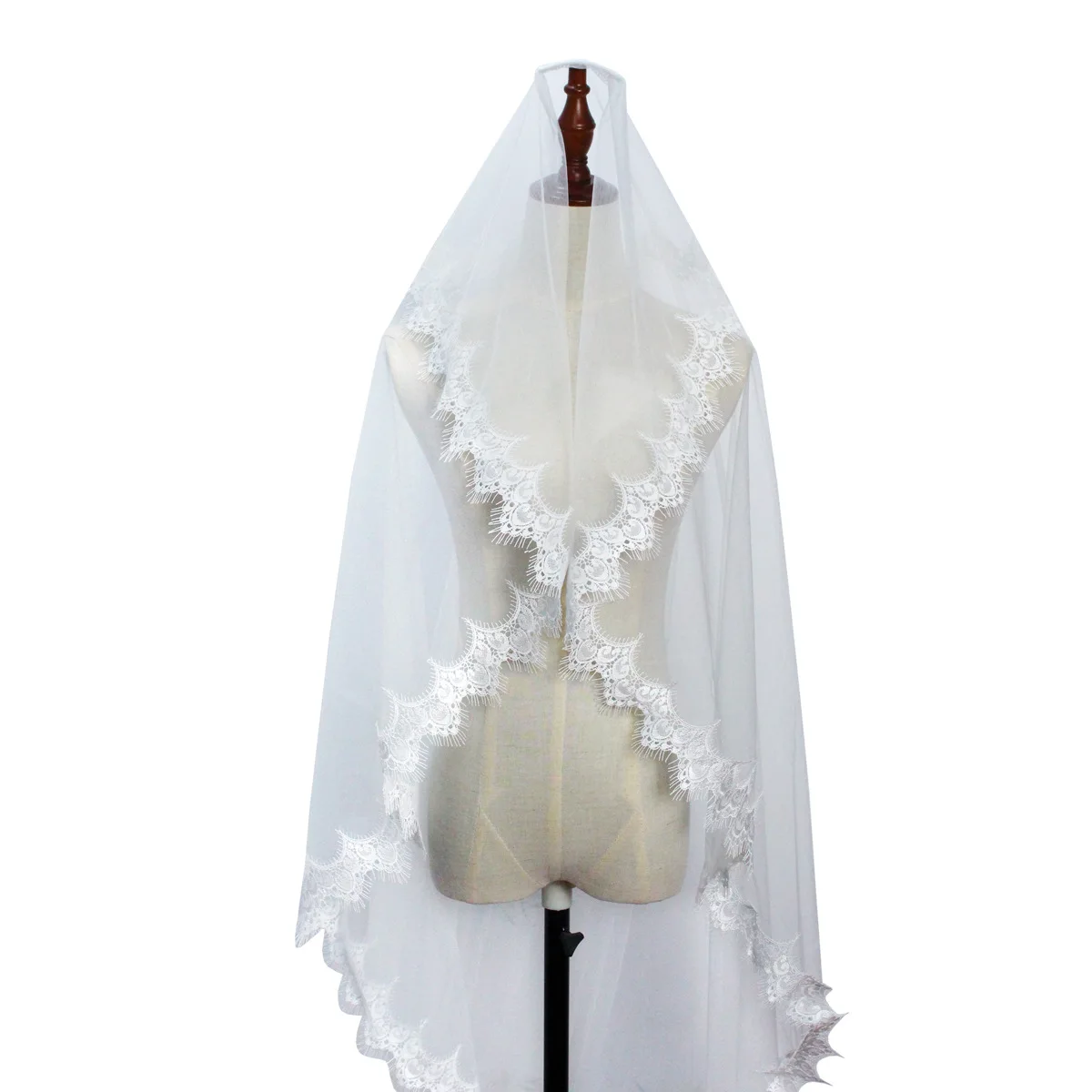 One Layer Full Edge with Eye Lash Lace Wedding Veil 3M 4M With Comb Elegant Long Bridal Veil