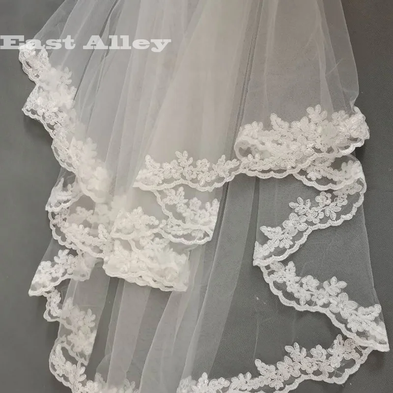 Real Picture 2 Layers Ivory Lace Edge Short Wedding Bridal Veils With Comb Wedding Accessories Veu De Noiva Face Veil