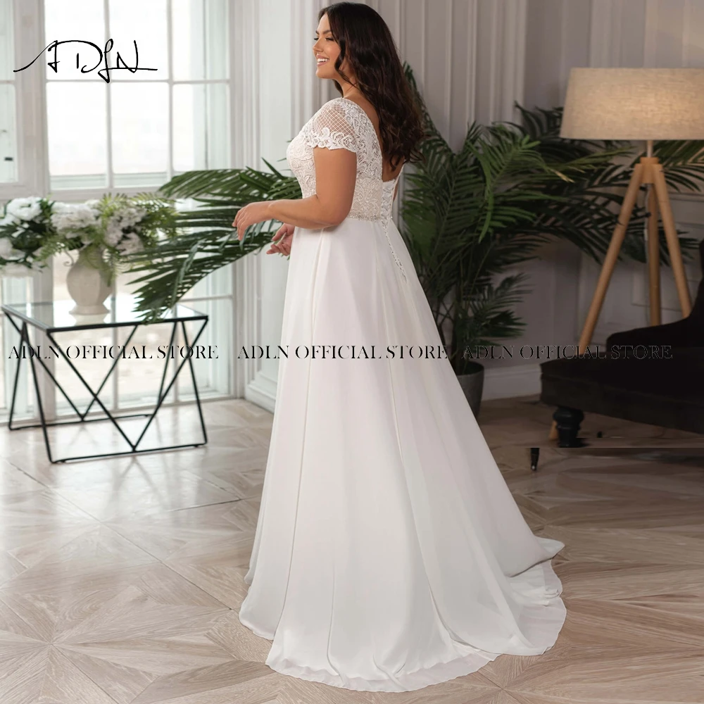 Elegant Chiffon Plus Size Wedding Dress Customized V-neck Short Sleeves Beaded Bridal Gown with Lace-up Back Robe de Mariage