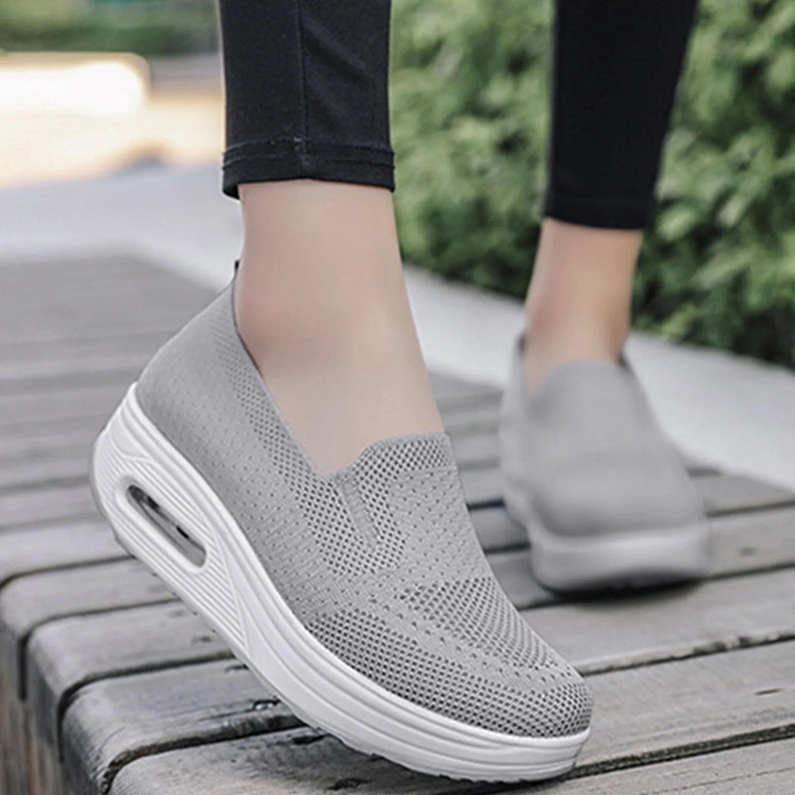 Women's Casual Slip on Sneakers Breathable Flying Woven Mesh Upper Jogging Shoes for Walking Biking Driving