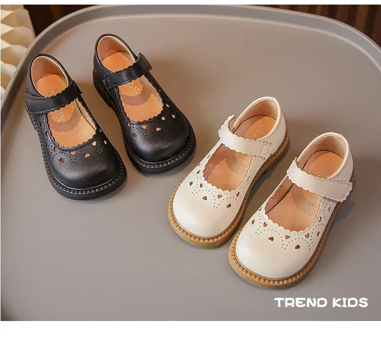 Girls Sweet Leather Shoes 2025 Spring Autumn Fashion Kids Mary Janes with Cut-outs Heart Princess Children Dress Shoes Soft Chic