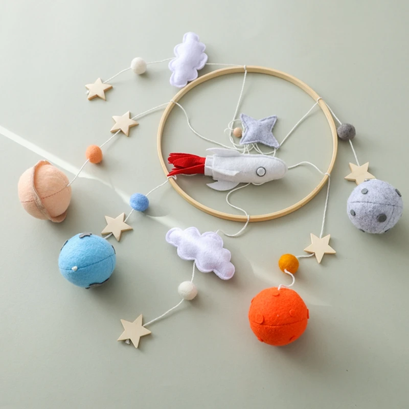 Baby Crib Mobile Wooden Wind Chime Bed Bell,Animal Crib Mobile With Music for Girls and Boys,Comfort Crib Hanging Bracket Toy