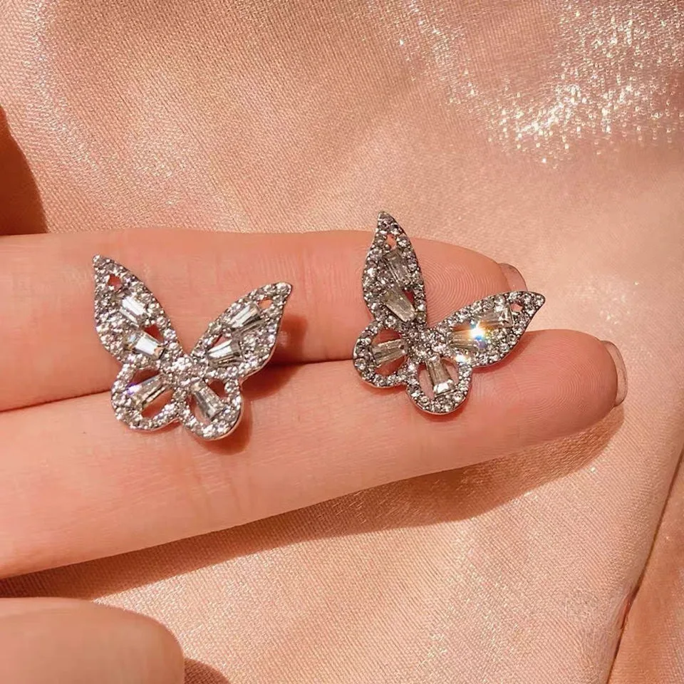 New Fashion Trend Unique Design Elegant Exquisite Light Luxury Zircon Butterfly Earrings Female Jewelry Party Gift Wholesale