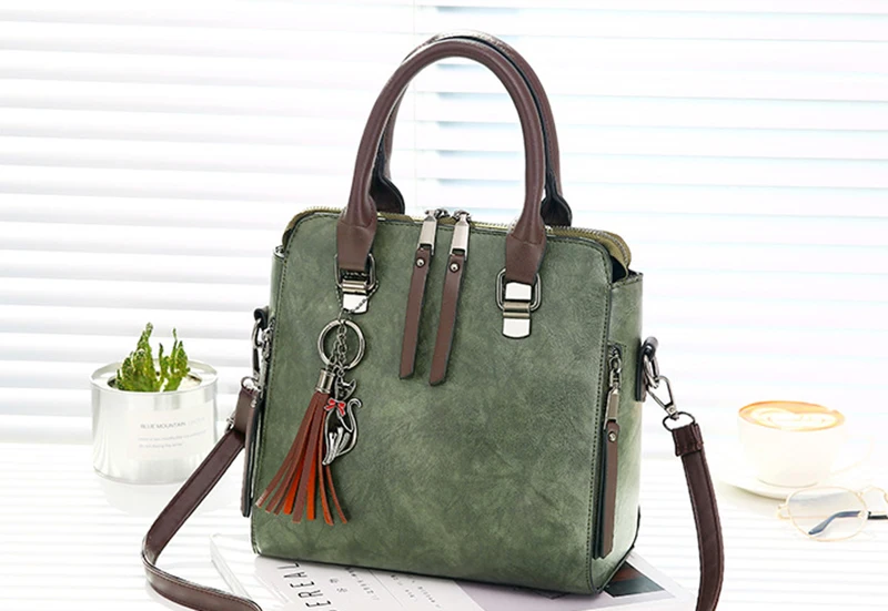 Vintage PU Leather Ladies HandBags Women Messenger Bags TotesTassel Designer Crossbody Shoulder Bag Boston Hand Bags Hot Sale