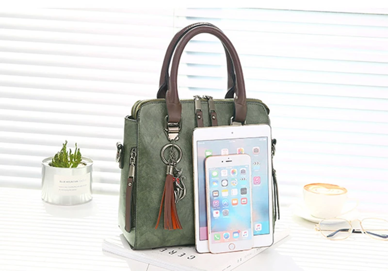 Vintage PU Leather Ladies HandBags Women Messenger Bags TotesTassel Designer Crossbody Shoulder Bag Boston Hand Bags Hot Sale