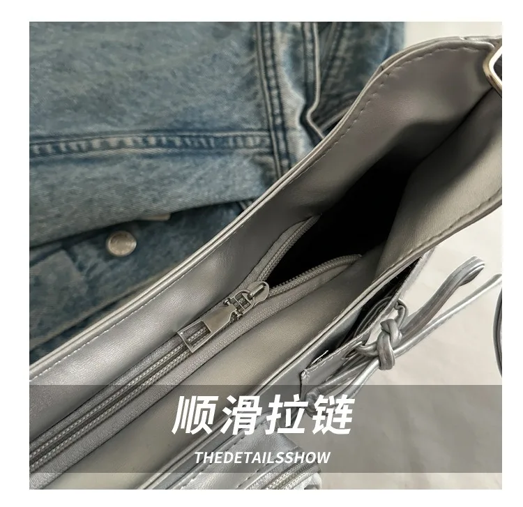 Versatile Commuter Leisure Daily Versatile Lightweight One Shoulder Underarm Crossbody Bag Niche Fashion Trend High Value Transp