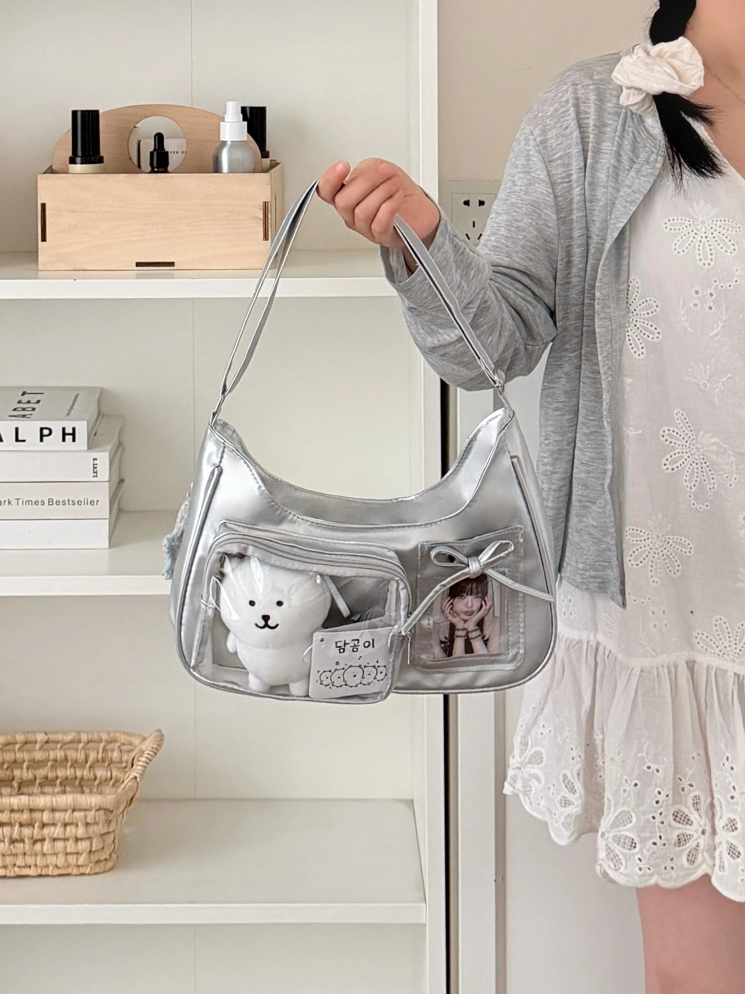 Versatile Commuter Leisure Daily Versatile Lightweight One Shoulder Underarm Crossbody Bag Niche Fashion Trend High Value Transp