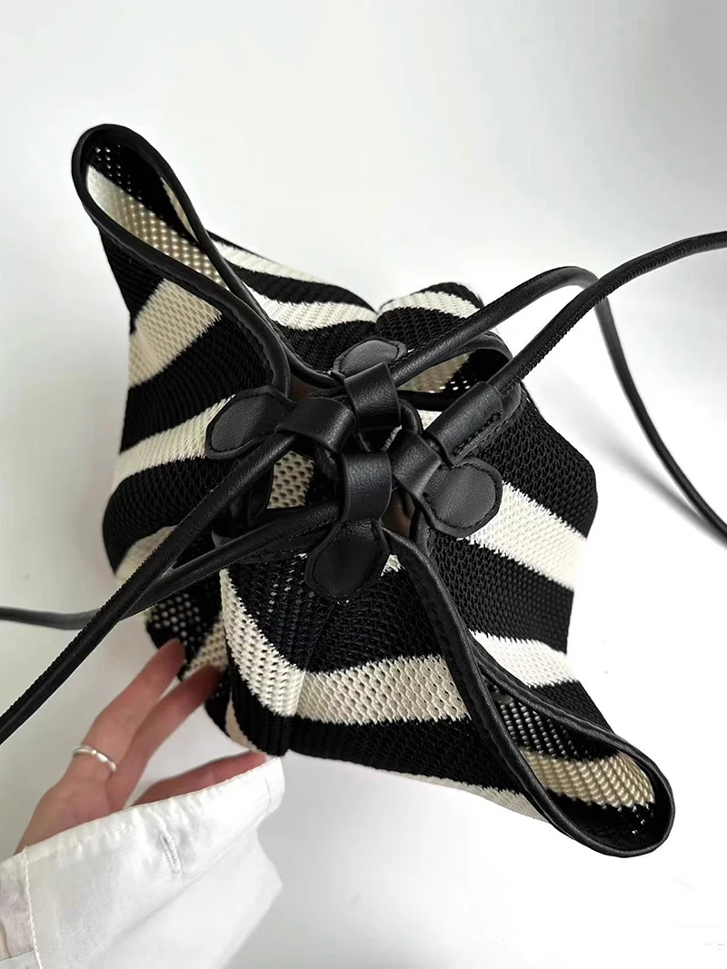 HIGHREAL Forest Lazy Style Crossbody Bag Bohemian Handmade Grass Woven Bag Leisure Vacation Beach Women's Woven Dumpling Bun